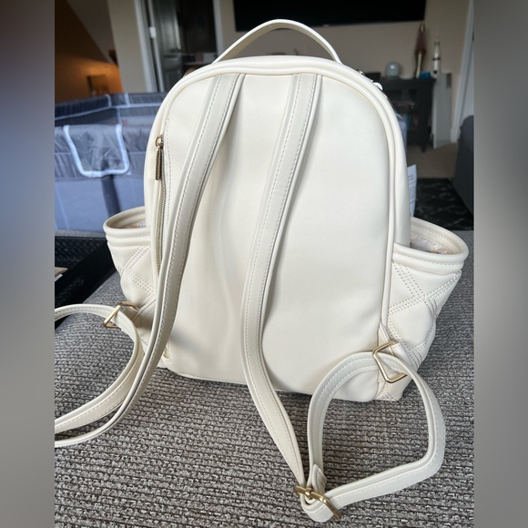 SOLD Itzy Ritzy Mini Plus - Picture 3 of 3